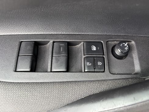 Used 2025 Toyota Corolla LE FWD image 16
