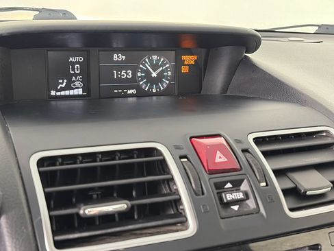 Used 2017 Subaru Forester 2.5i Limited AWD/4WD image 19