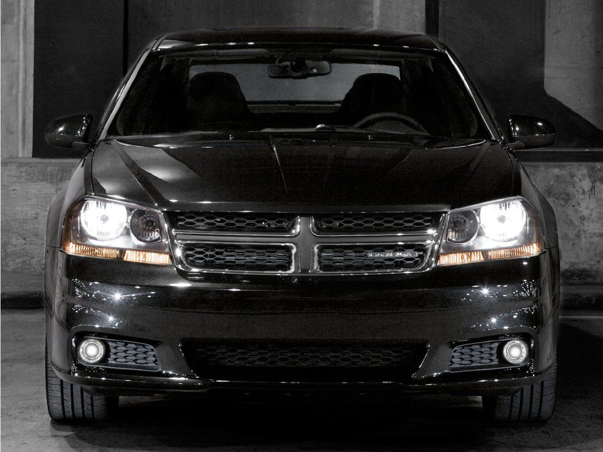 Used 2013 Dodge Avenger SE FWD image 1