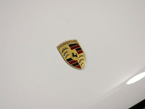 Certified 2025 Porsche Macan S image 29