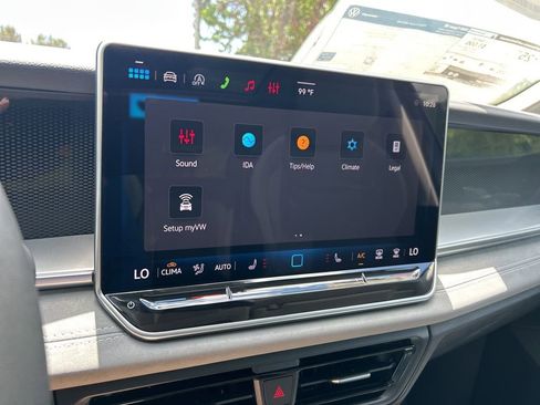 New 2026 Volkswagen Tiguan SE AWD/4WD image 35