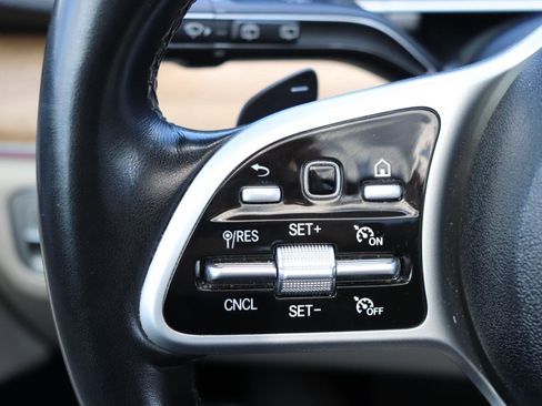 Used 2021 Mercedes-Benz GLE 350 4MATIC image 32