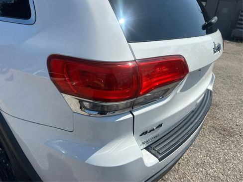 Used 2015 Jeep Grand Cherokee Laredo w/ Quick Order Package 23E image 24