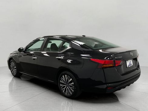 Certified 2025 Nissan Altima 2.5 SV FWD image 6