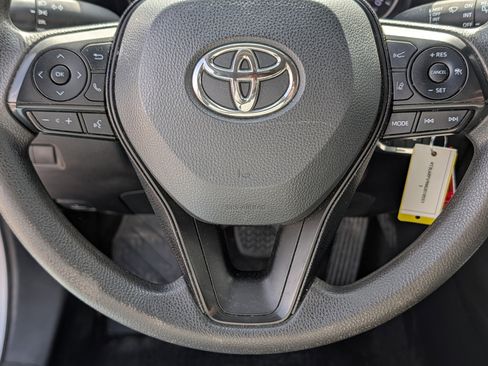 Certified 2021 Toyota RAV4 LE image 26
