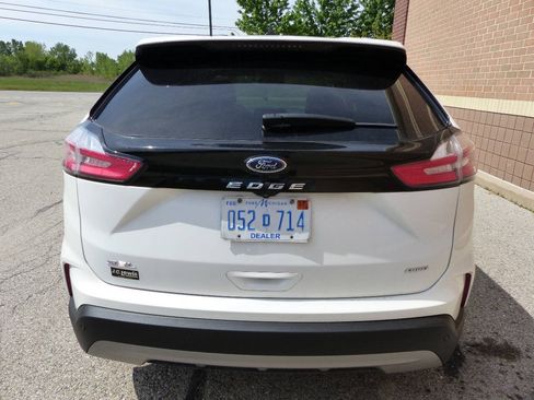 Used 2023 Ford Edge SEL AWD/4WD image 8
