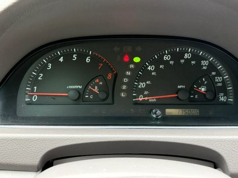 Used 2004 Toyota Camry LE FWD image 24