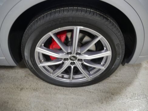 Certified 2023 Audi SQ5 Premium Plus w/ Premium Plus Package AWD/4WD image 16