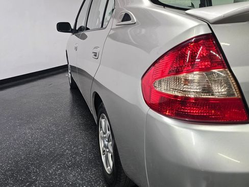 Used 2002 Toyota Prius FWD image 37