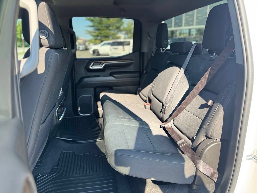 Used 2023 GMC Sierra 1500 Elevation w/ X31 Off-Road Package AWD/4WD image 25