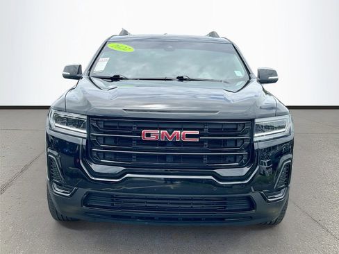 Used 2022 GMC Acadia SLE w/ Driver Convenience Package FWD image 2