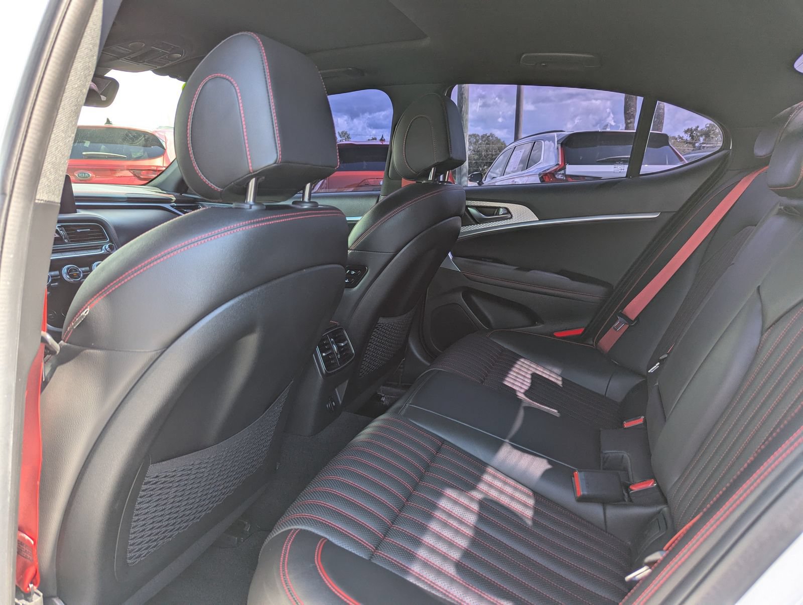Used 2023 Genesis G70 2.0T w/ Sport Prestige Package RWD image 19