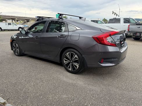 Used 2018 Honda Civic EX-T image 6