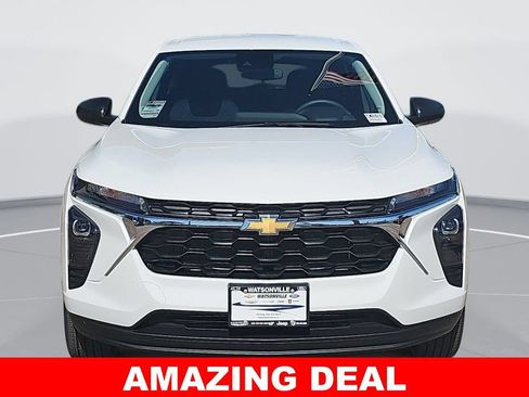 New 2026 Chevrolet Trax LS w/ Driver Confidence Package FWD image 8