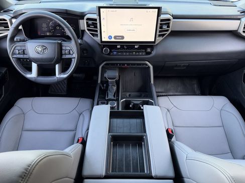Used 2026 Toyota Tundra Limited AWD/4WD image 12