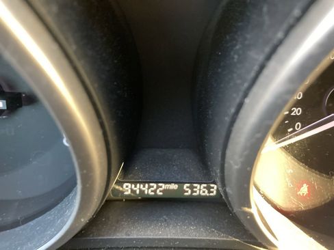 Used 2013 MAZDA MAZDA3 i Sport image 9