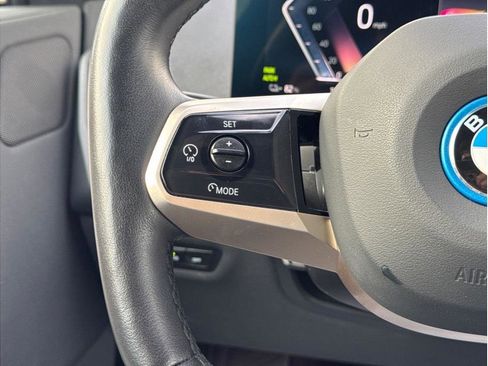 Used 2023 BMW iX xDrive50 w/ Sport Package image 18