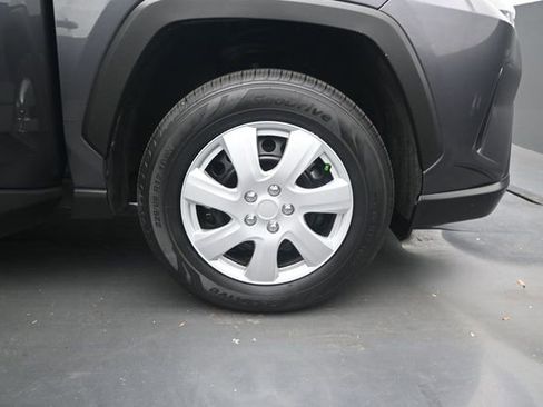 Used 2024 Toyota RAV4 LE FWD image 15