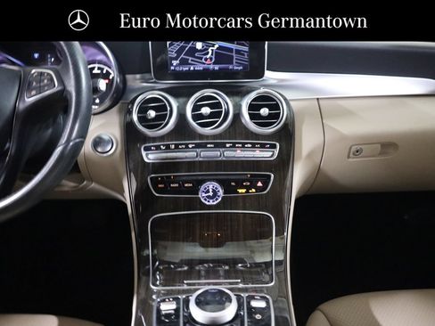 Used 2018 Mercedes-Benz C 300 4MATIC Sedan image 43