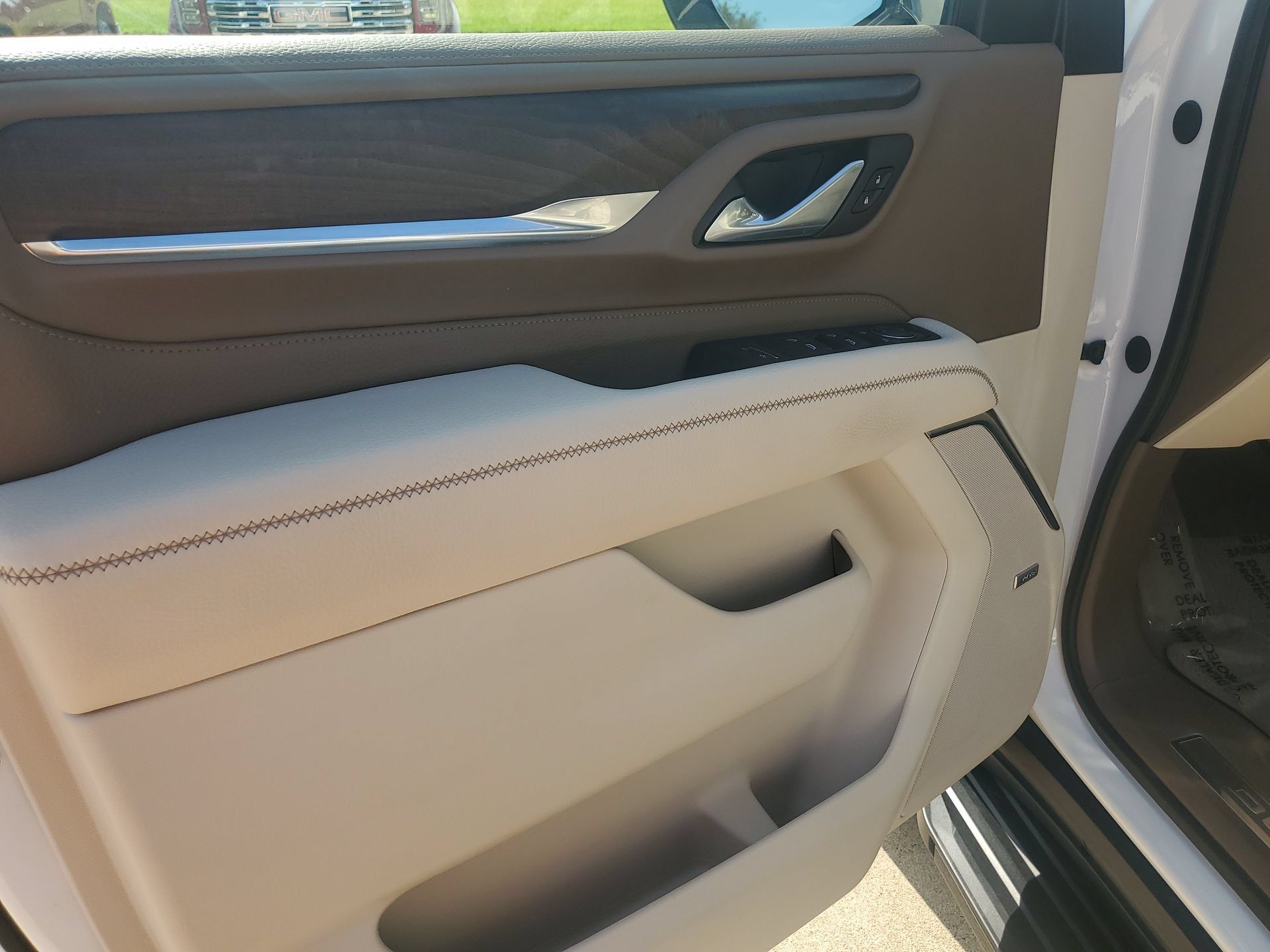 Used 2024 GMC Yukon Denali w/ Max Trailering Package AWD/4WD image 30