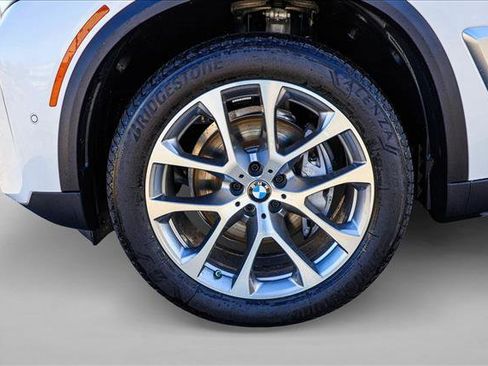 New 2026 BMW X5 xDrive40i image 9