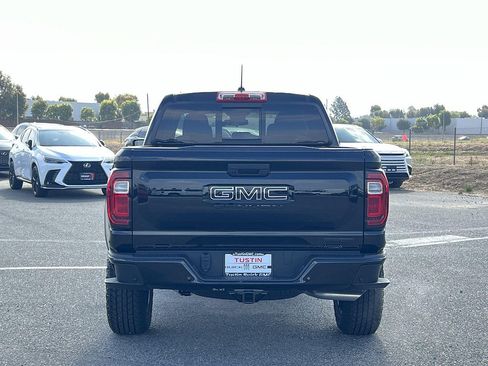 New 2026 GMC Canyon Elevation w/ LPO, Black Badging Package RWD image 4