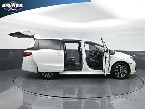 Used 2025 Honda Odyssey Elite image 27
