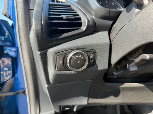 Used 2019 Ford EcoSport SE w/ SE Convenience Package image 11