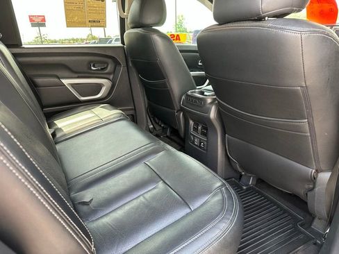 Used 2020 Nissan Titan SV w/ SV Convenience Package AWD/4WD image 19