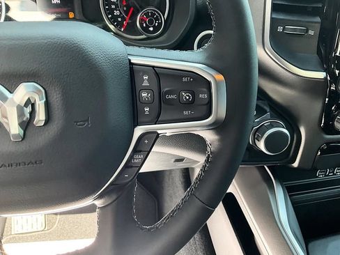 New 2026 RAM 1500 4x4 Crew Cab image 31