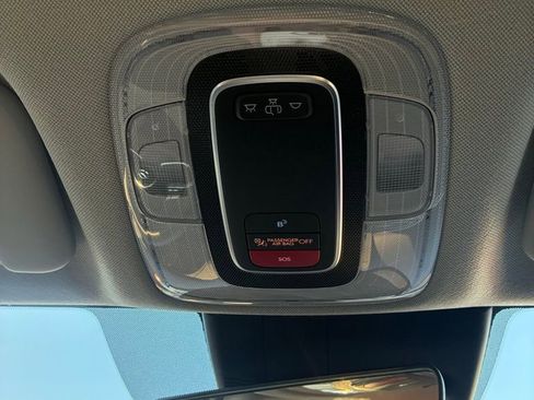 Used 2023 Hyundai Elantra SEL image 36