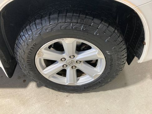 Used 2010 Toyota Highlander SE image 13