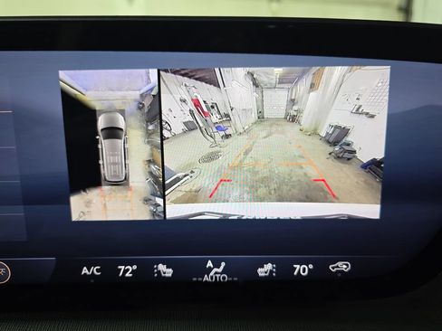 New 2026 Buick Enclave Sport Touring w/ Power Package AWD/4WD image 25