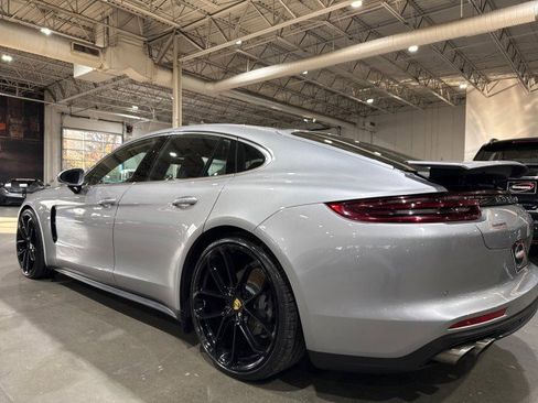 Used 2018 Porsche Panamera 4S image 38