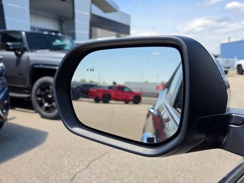 New 2026 GMC Terrain Denali w/ LPO, Floor Liner Package AWD/4WD image 29