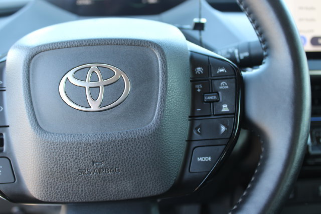 Used 2024 Toyota Prius XLE FWD image 20