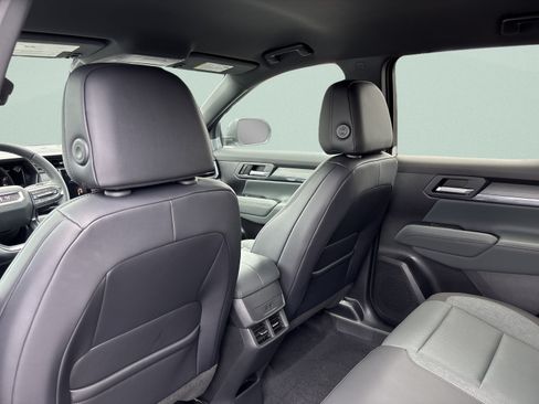 New 2026 GMC Terrain AT4 AWD/4WD image 18