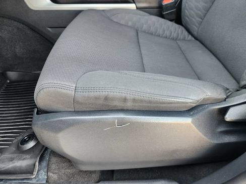 Used 2022 Toyota Tundra SR5 AWD/4WD image 26