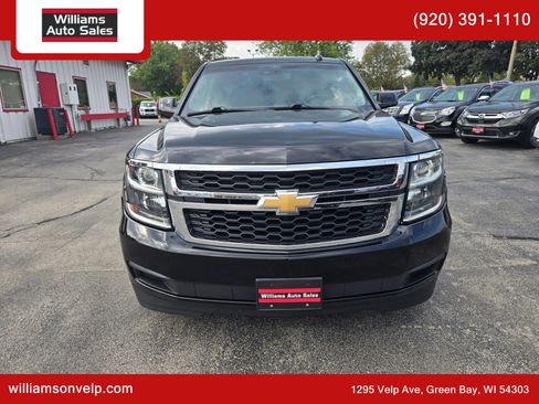 Used 2018 Chevrolet Suburban LT image 8