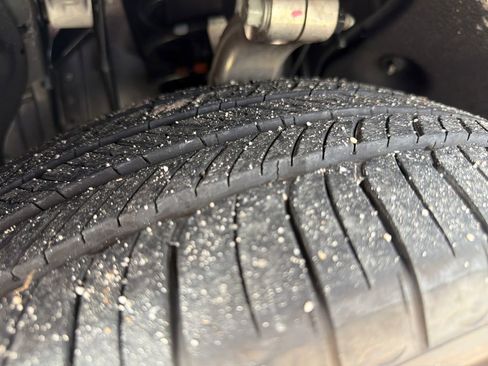 Used 2025 Genesis GV80 2.5T Select image 30