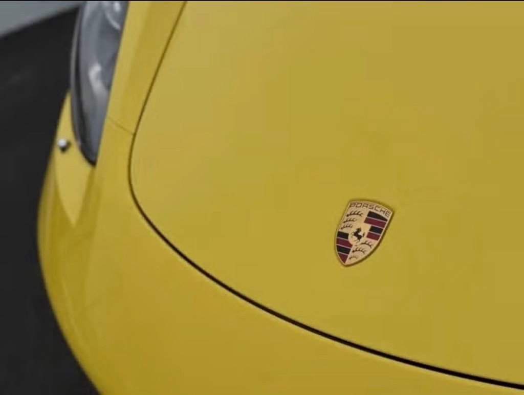 Used 2021 Porsche 718 Boxster S RWD image 31