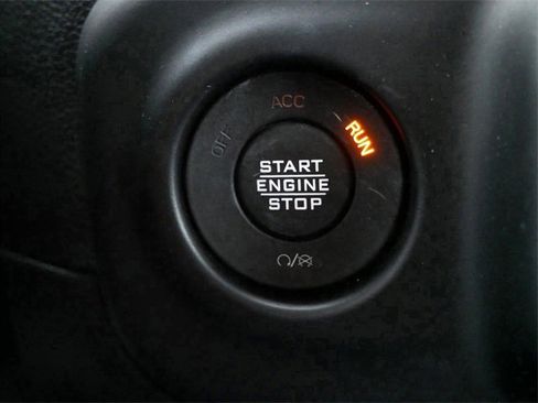 Used 2023 Jeep Wrangler Sport S image 26