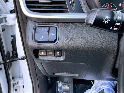 Used 2020 Kia Optima SE image 31