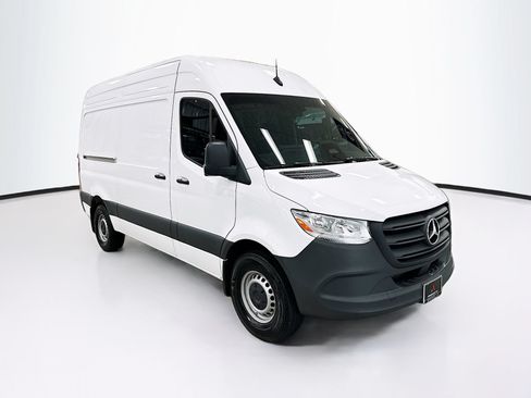 Certified 2025 Mercedes-Benz Sprinter 2500 image 1