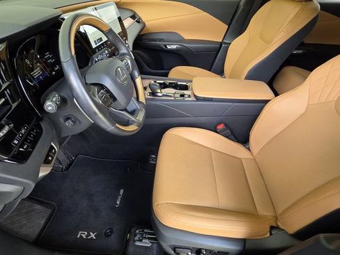 Used 2025 Lexus RX 350 Premium w/ Accessory Package (Z1) FWD image 6