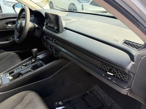 Certified 2024 Honda Accord EX image 18