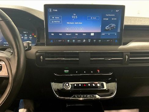 Used 2023 Lincoln Corsair Reserve w/ Equipment Group 201A image 15