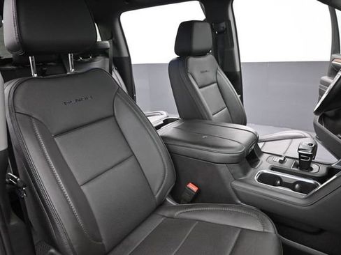 Used 2023 GMC Sierra 1500 Denali w/ Technology Package AWD/4WD image 25