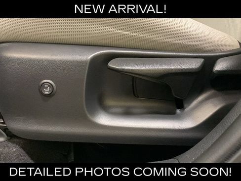 Used 2022 Toyota Corolla Cross LE AWD/4WD image 27