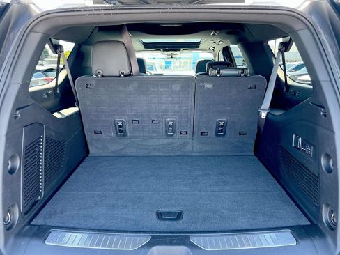 Used 2025 GMC Yukon XL AT4 w/ AT4 Premium Package AWD/4WD image 21